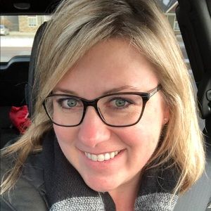 Meet your Posher, Mara